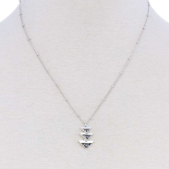 Cute Triple Triangle Pendant Necklace - Picture 1 of 1